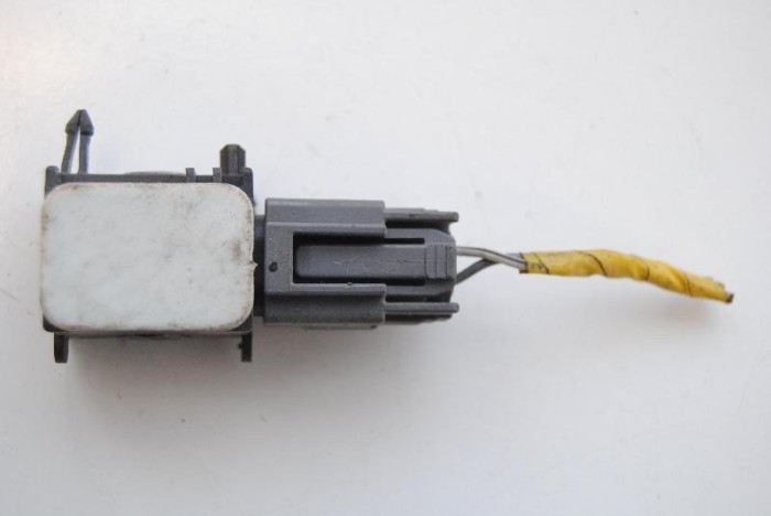 Senzor de impact lateral st&acirc;nga HYUNDAI SANTA F&Eacute; II CM 2008 OEM: 95920-2B000 1749567