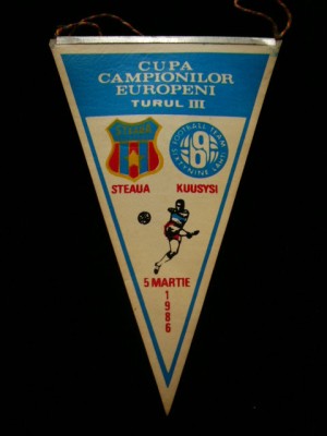 D9 125 - fanion - sport - fotbal - Steaua Bucuresti - Kuusysi - CCE - 5 martie 1986 foto
