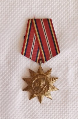 Medalie comemorativa Ziua Fortelor Armate 25 Octombrie 1944&amp;ndash;1964 foto