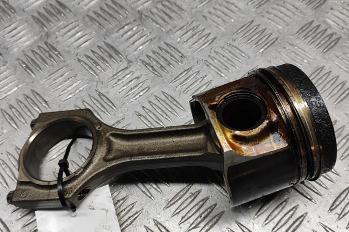 Piston BMW 6 Cabrio F12 2011 OEM: 7812585,8508023 | 28827074