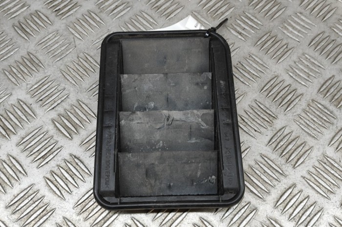 Grila de ventilație caroserie BMW X2 F39 2020 OEM: 9201647 29039184