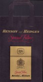 PG1 Pungă din h&acirc;rtie cu reclamă la țigări &bdquo;Benson and Hedges&rdquo;