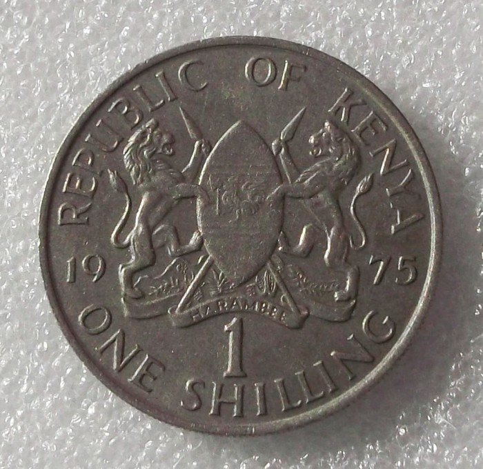 G5. KENYA 1 SHILLING 1975 **