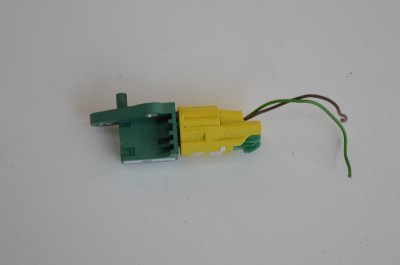 Senzor de impact dreapta spate VW PASSAT B6 3C2 2007 OEM: 3C0909606 1529102 foto
