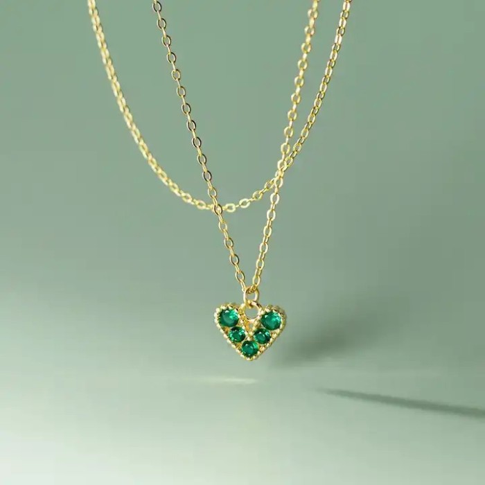 Lantisor Din Argint Piatra Verde Model Inima Romantica - Placat Aur Arg134G
