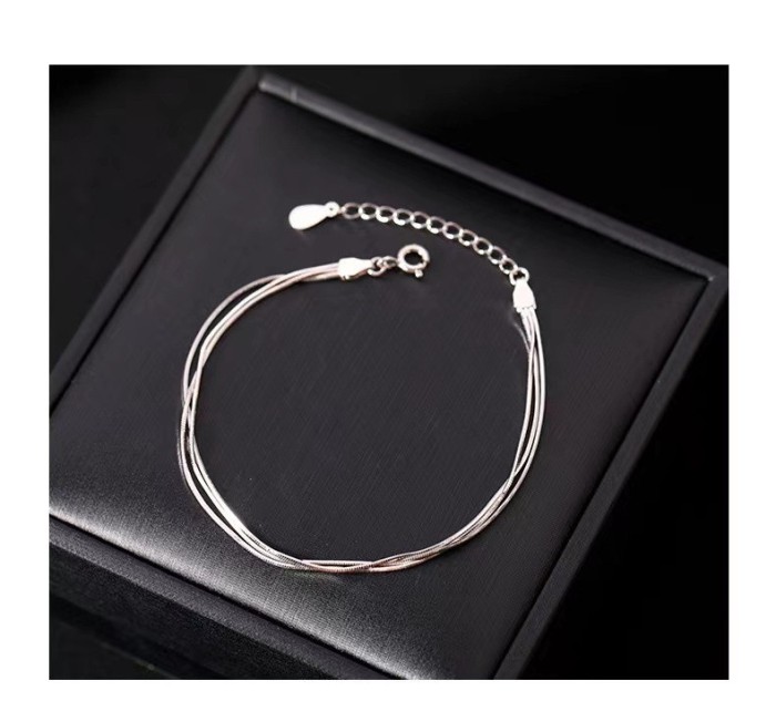 Brățară Deosebită Din Argint &ndash; Accesoriu Modern, Versatil Și Elegant Cod Arg330E