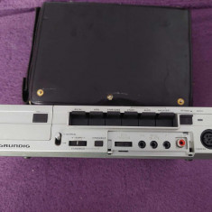 Grundig VP100 cvc video recorder,portabil,netestat fara cabluri sau alte accesor