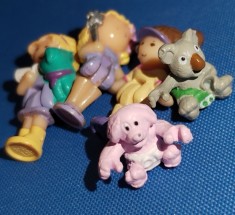 Joblot Bundle Mini figurine papusi plastic 3 fetite cu jucarii plus articulate lost5 koala purcelus catel