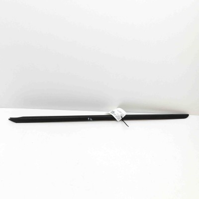 Ornament vertical parbriz st&amp;acirc;nga VW ID.5 E39 2022 OEM: 11A854327 foto