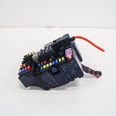 Panou de siguranțe OPEL CORSA E 2018 OEM: 2B0Z4010F | 3376061 foto