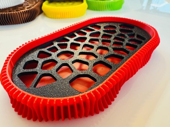 Sapuniera 3D, model Wave, Rosu Negru