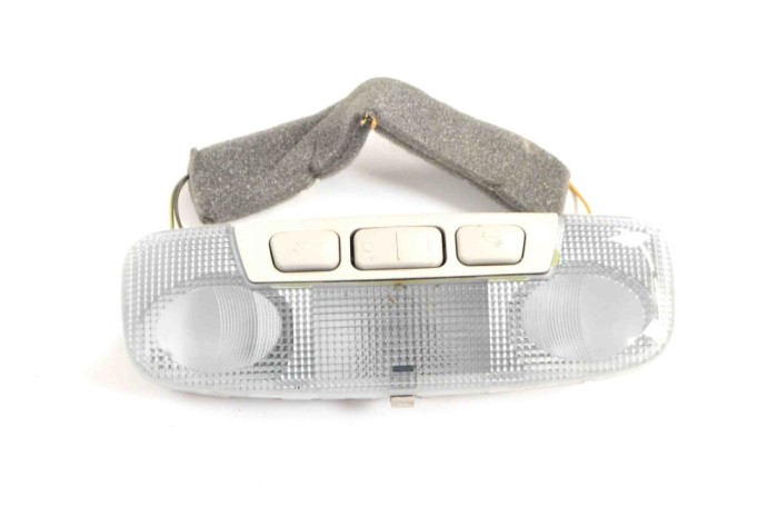 Iluminare interioară FORD KUGA I 2011 13304748