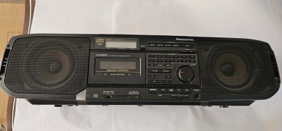 RADIO CD CASETOFON PANASONIC RX-DS20 , FUNCTIONEAZA RADIO ,CD SI CASETOFONUL . MADE IN JAPAN , PIESA RARA DE COLECTIE !! foto
