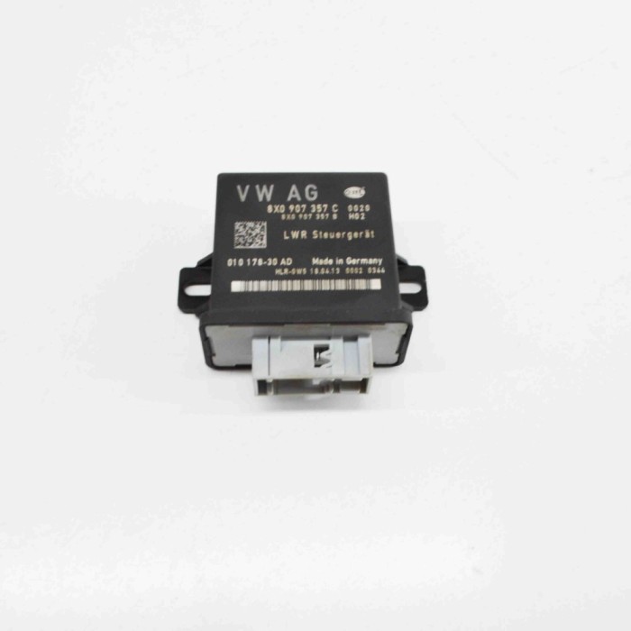 Modul de control far AUDI Q7 4L 2013 OEM: 8X0907357C,8X0907357B,010178-30AD 21336278