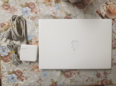 Laptop MacBook A1181 White 160Gb Intel Core2Duo 1,83Gb - poze reale foto