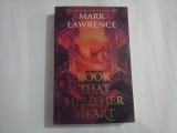 THE BOOK THAT HELD HER - MARK LAWRENCE