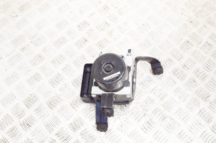 Pompa ABS BMW 1 F20 2012 OEM: 10.0962-0829.3,10.0622-3291.1,10.0212-0935.4,6862247 14615587