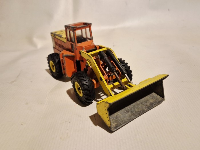 Yale Tractor Shovel, Dinky