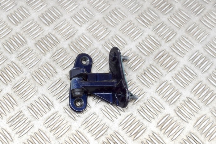 Balama ușă dreapta spate MERCEDES-BENZ GLE W167 2022 OEM: A0000580305 15384991