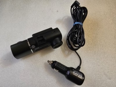 Camera Auto Dubla, Ecran LCD, 1.5 inch, Full HD, Vedere Nocturna, Rezolutie de 1080p, foto