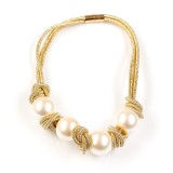 Colier statement auriu cu perle albe