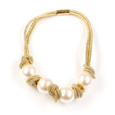 Colier statement auriu cu perle albe