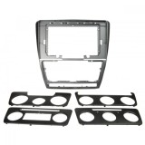 Rama adaptoare Skoda Octavia (2004-2013) compatibil pentru Navigatii multimedia Android de 10.1 Inch