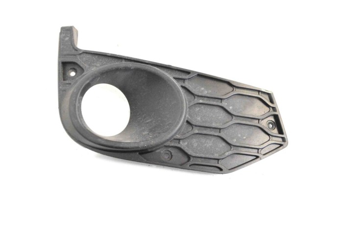 Grila dreapta față IVECO DAILY VI Flatbed 2015 OEM: 5801562215,5801529858 12137918