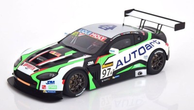 Macheta Aston Martin Vantage V12 Bathurst 2015 - AutoArt 1/18 foto