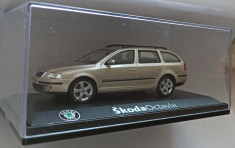 Macheta Skoda Octavia 2 Break (bej) - Abrex 1/43 foto