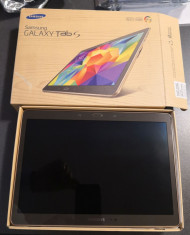 Tableta Samsung Galaxy Tab S 10.5 (SM-T800) Wifi 16GB, husa originala, in cutie foto