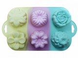 Cumpara ieftin Forma din silicon pentru prajituri, model floral, termorezistenta, 6 cavitati, 535COF