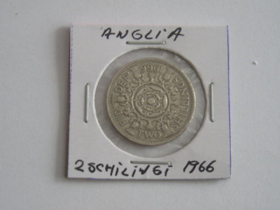 M3 C50 - Moneda foarte veche - Anglia - two shillings - 1966 foto