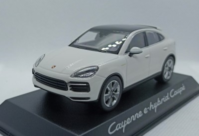 Macheta Porsche Cayenne e-hybrid Coupe - Norev 1/43 foto