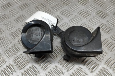 Claxon TESLA MODEL 3 2019 OEM: 1486841-00-A 30483209 foto