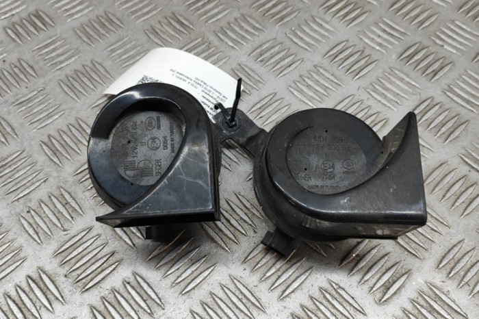 Claxon TESLA MODEL 3 2019 OEM: 1486841-00-A 30483209