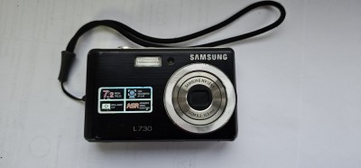 CAMERA FOTO DIGITALA SAMSUNG L730 ,FUNCTIONEAZA . foto