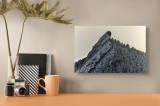 Tablou Canvas, "Piatra &icirc;nghețată sub cerul noros", Rocă, Zăpadă, Pădure, Cer, Iarnă, 39 x 26 cm, CMCLASS
