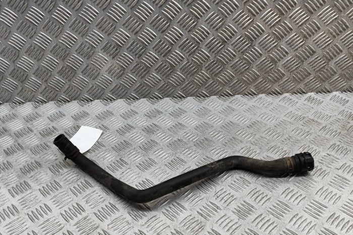 Furtun de lichid de răcire VW PASSAT Variant B8 3G5 2017 OEM: 3Q0819350D 30370870
