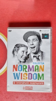 NORMAN WISDOM - O INTORSATURA NEASTEPTATA foto
