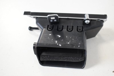 Gura de ventilație planșa de bord TESLA MODEL S 2016 OEM: 1023243-00 4128525 foto