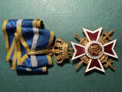 Ordinul Coroana Romaniei in grad de Comandor model 2 pe timp de razboi foto