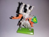 Bnk jc Britains Deetail 695 - cavaler cu buzdugan si scut