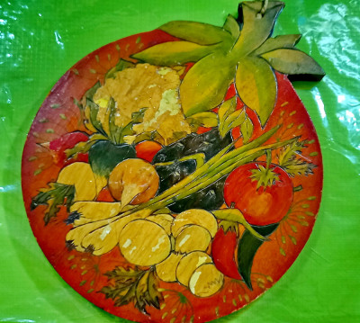 D294-Aplica rustica cu fructe Romania 1983 manual executata semnata lemn colorat foto