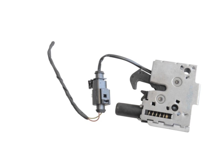 &Icirc;ncuietoare capota VW T-ROC A11 2022 OEM: 2GA823509A | 21480796