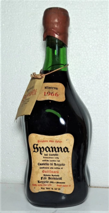 B 49 VIN rosu RISERVA, SPANNA, vino tipico, recoltare 1966 cl 72 gr 13