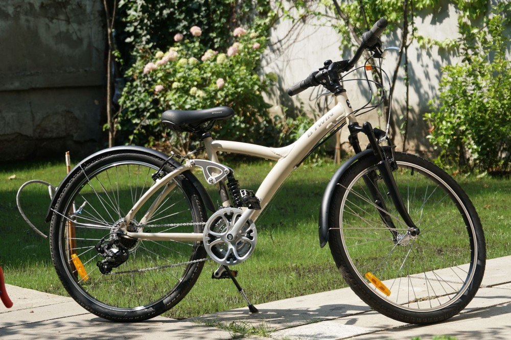Bicicleta Original 700 B'TWIN (DECATHLON) full suspension aluminiu si otel  | arhiva Okazii.ro