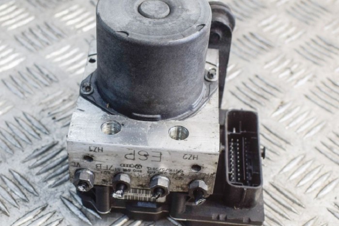 Pompa ABS AUDI A4 8K2, B8 2012 OEM: Sedan | 11374988