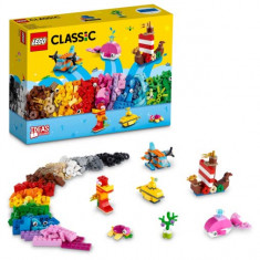 LEGO Classic - Creative Ocean Fun (11018) | LEGO