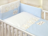 Set lenjerie din bumbac cu protectie laterala pentru pat bebelusi Sweet Dreams Blue 120x60 cm, AMY